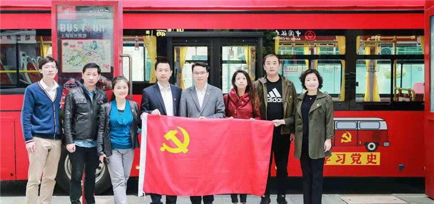红色巴士_副本.jpg